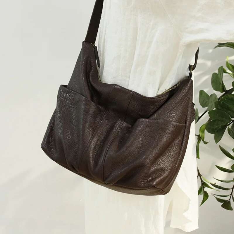 2021 First Layer Cowhide Crossbody Female New Korean Version Large Capacity Leisure Shoulder Bag