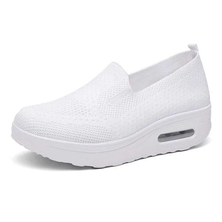 Women's casual shoes with breathable mesh soles, spring and summer, thick soled high-heeled sports shoes, rubber face, non branded wholesale