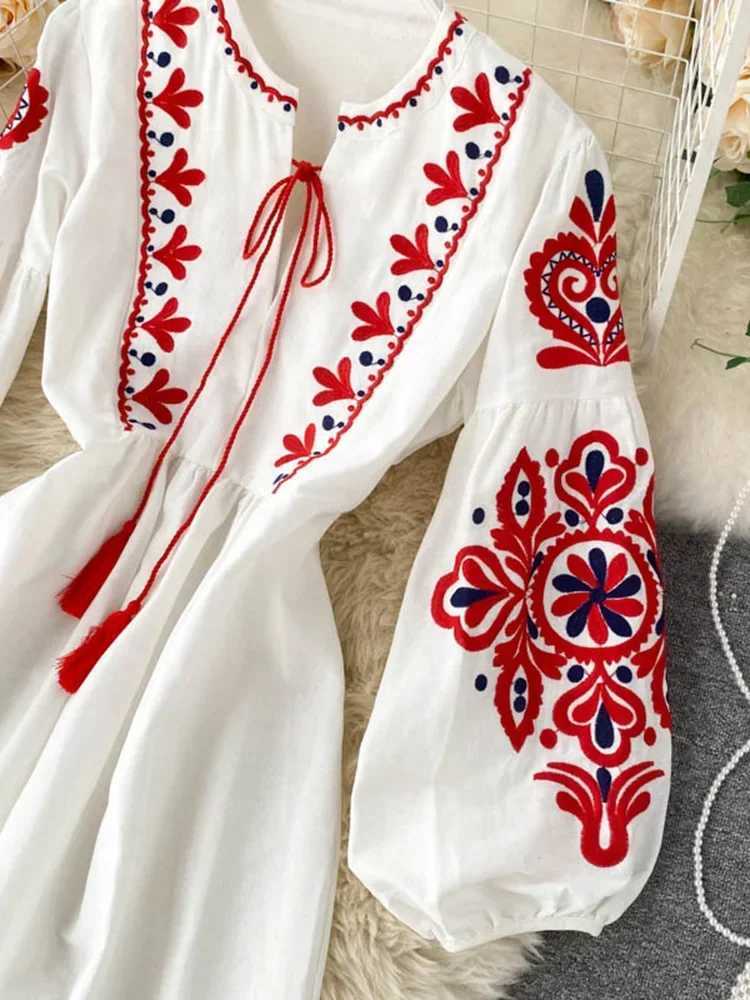 Womens Autumn Dress Bohemian Embroidered Flower O-Collar Lantern Sleeve High Waist Folded Dress Full Match Womens Vestidas PL393 M250109