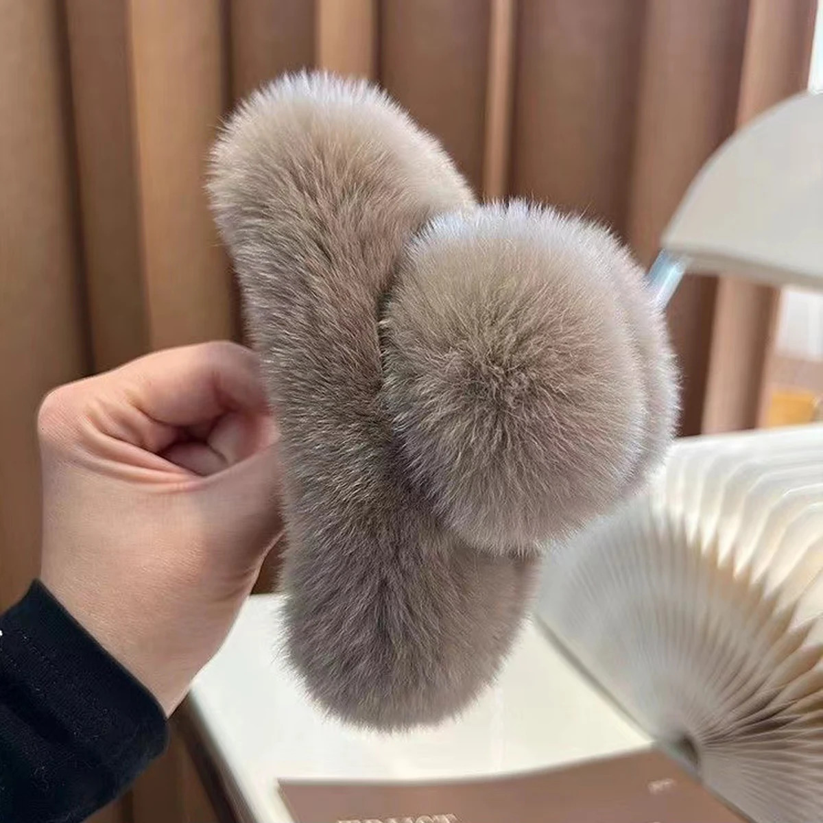 Winter Fuzzy Hair Claw Women Warm Fluffy Natural Rex Rabbit Fur Fashion Elegant Party Hair Claws 250103