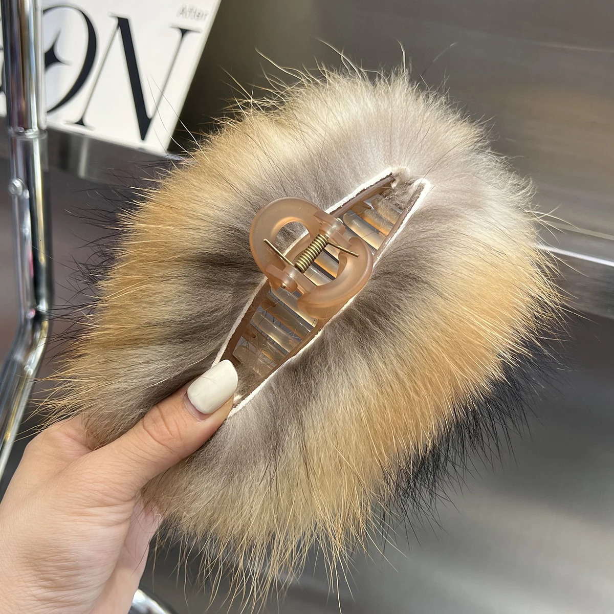 Real Raccoon Fur Hair Clips Headdress Cute Hair Accessories for Women Claw Clips Fashion Girls Hair Accessoreis 250103