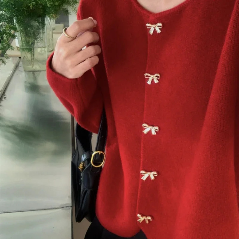 Autumn and Winter Butterfly Button Sweater Oneck Cardigan for Women Short Knitted Solid Office Loose Coat 250108