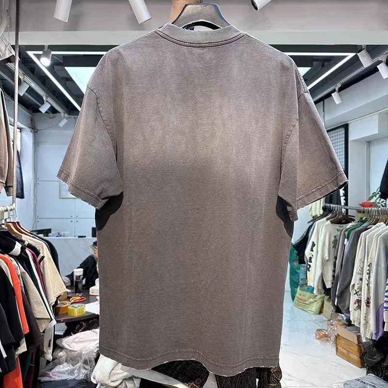 Make an old gradient to render a monogrammed shirt 250109