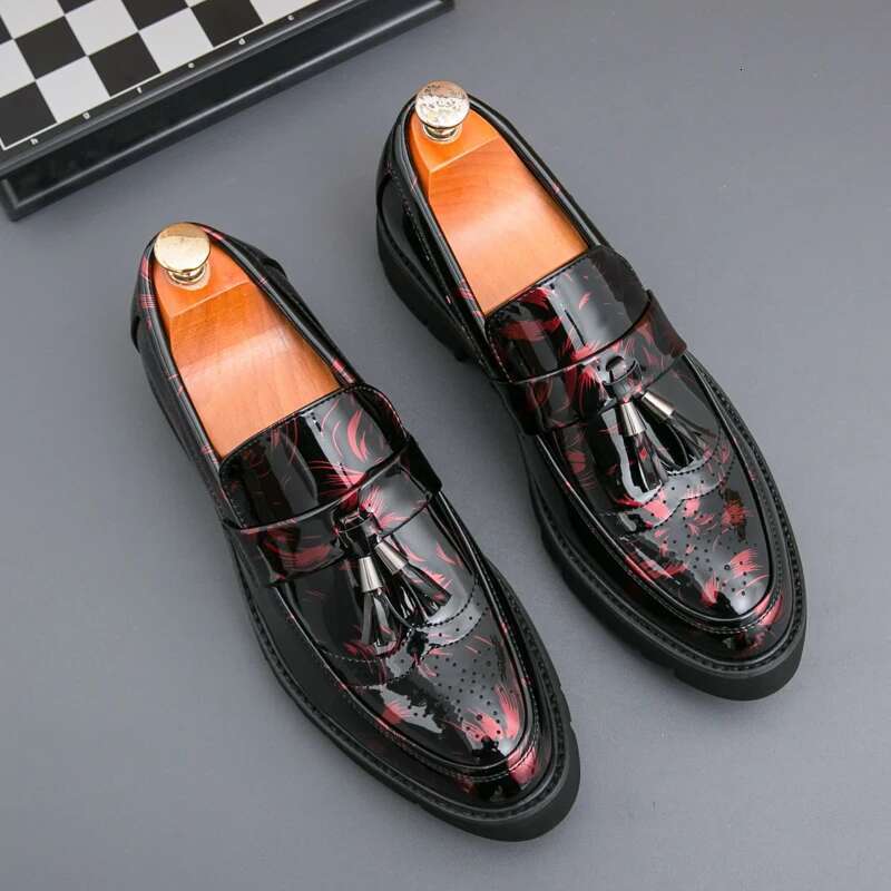 Patent Leather Tassle Slip On Loafers Brogue Chunky Sole 4Cm Casual Party Wedding Shoes For Men Free Shipping
