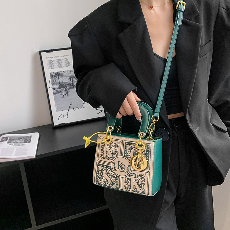 Embroidered Designer Shoulder Bag - Western Style, hot Multifunctional, Light , Small Square, 2024