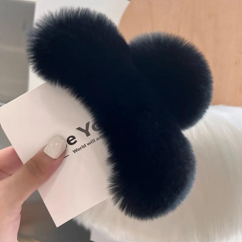 Winter Fuzzy Hair Claw Women Warm Fluffy Natural Rex Rabbit Fur Fashion Elegant Party Hair Claws 250103
