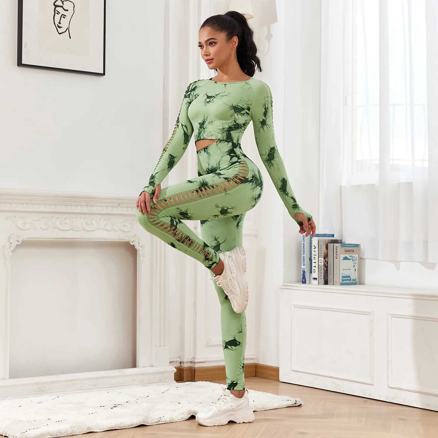 CHRLEISURE Seamless Tie Dye Sports Set Hollow Out Yoga Suit Fitness Top with Workout Leggings ActivewearXJ250109