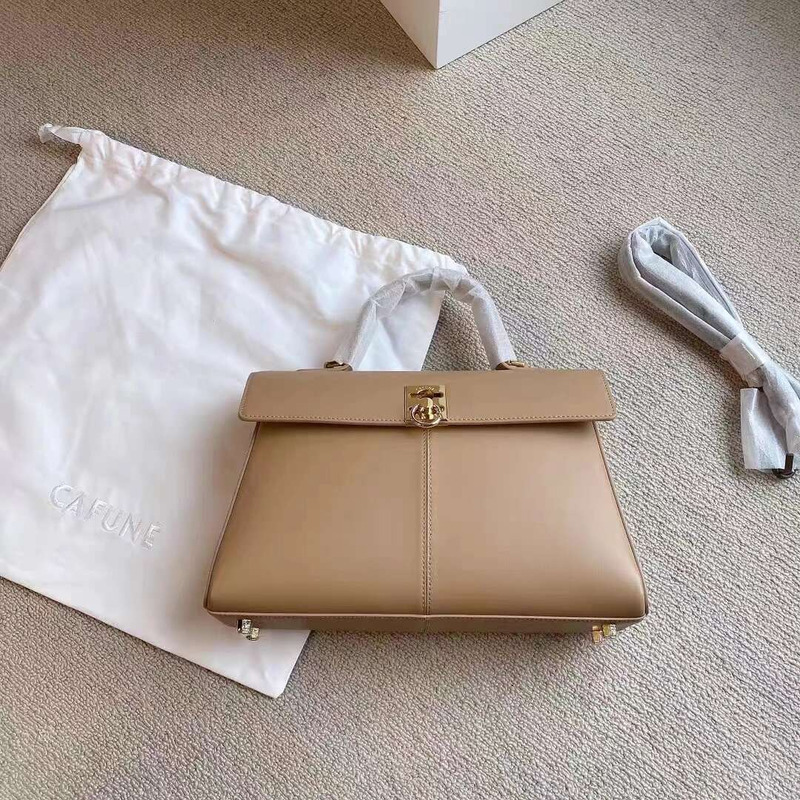 High-Quality Niche CF Stance Wallet Women's Cowhide Fashion Business Versatile Trapezoidal Crossbody Handbag Briefcase