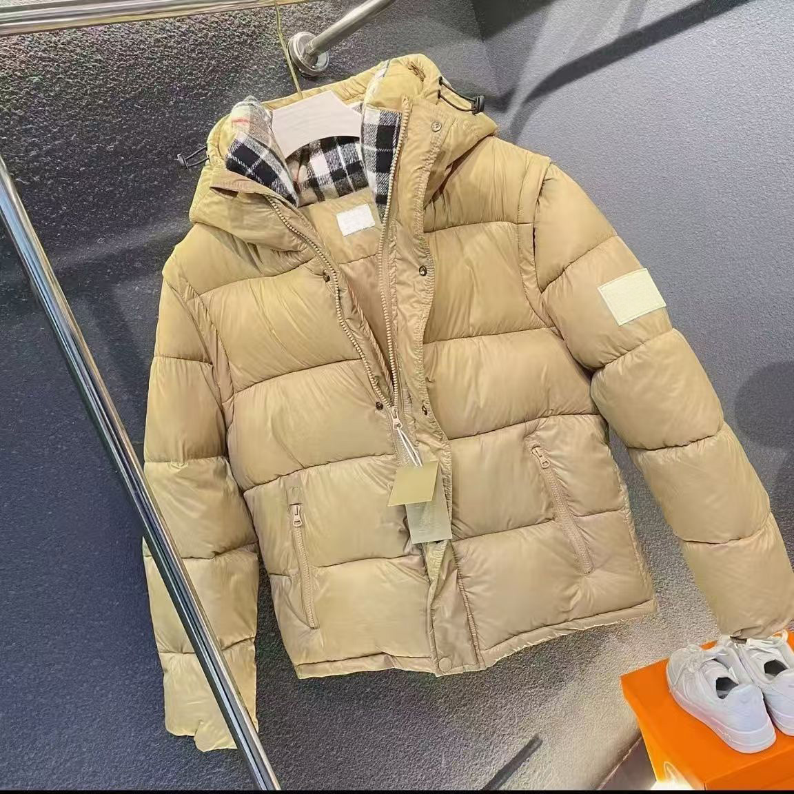 Burburryly Puffer Jacket Designer Jacket Winter New Mens Burbureys R Coat Fashion Burrburry Hooded Burrberrry Jacket Thick Down Jacket Men Women De0