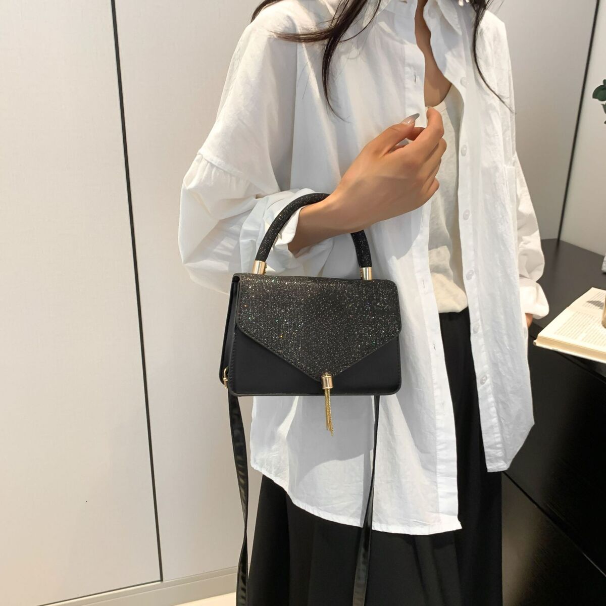 New Designer Bag, Small Square Women's Trendy Simple High-quality High-end Multifunctional Bag Handbag Shoulder Bag Crossbody Bag Wallet Armpit B