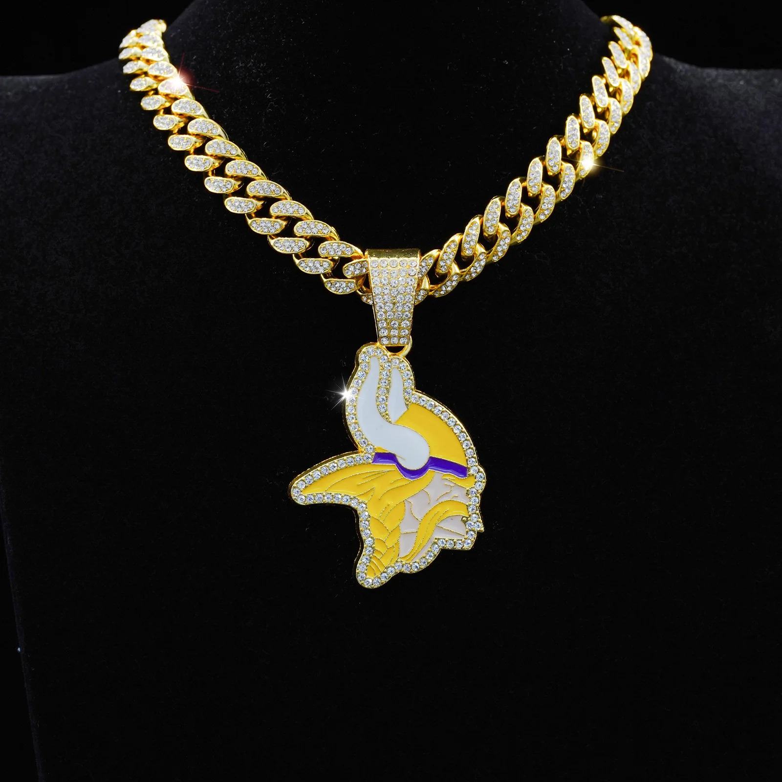 ULJ Hip Hop Yellow White Ox Horn Pendant Chain Necklace With Cuban Miami Iced out Bling Cool Jewelry 250109