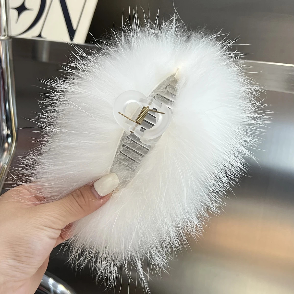 Real Raccoon Fur Hair Clips Headdress Cute Hair Accessories for Women Claw Clips Fashion Girls Hair Accessoreis 250103