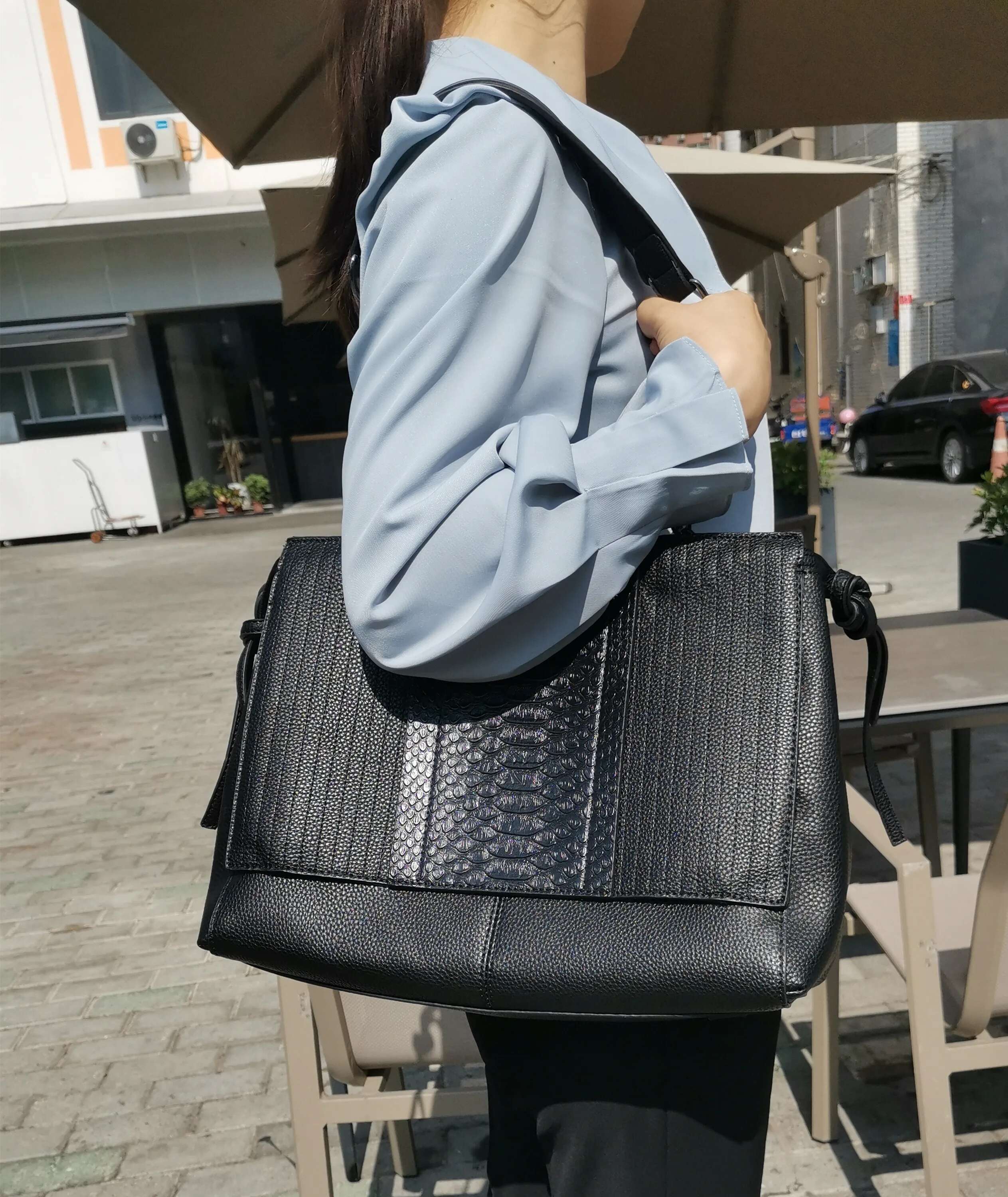Crocodile Pattern Women Shoulder Bags Designer Female Handbags Large Capacity Fashion Chain Lady Big Totes Elegant Commuter Bag