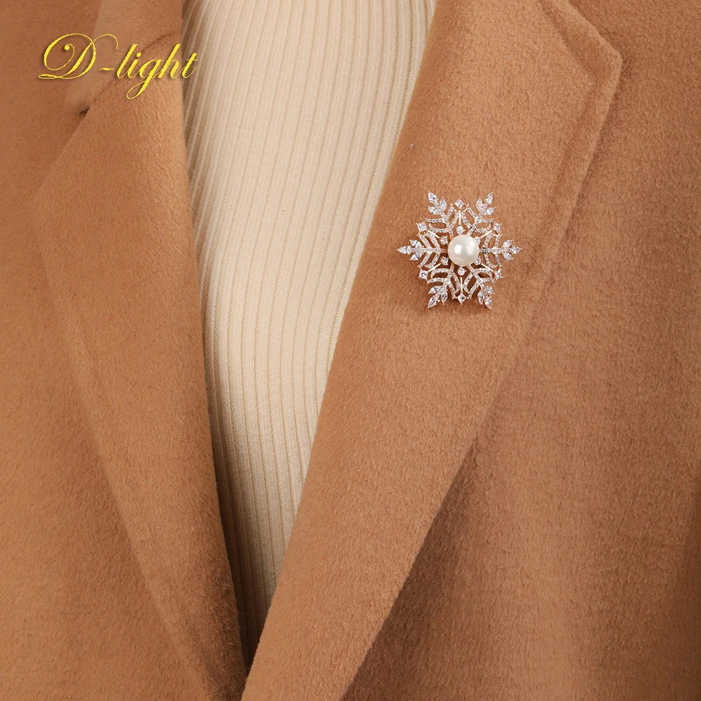 Full Zircon Snowflake Brooch Lady Elegance Suit Shirt Dress Accessory Banquet Wedding Party Daily Jewelry Exquisite Gifts 250103