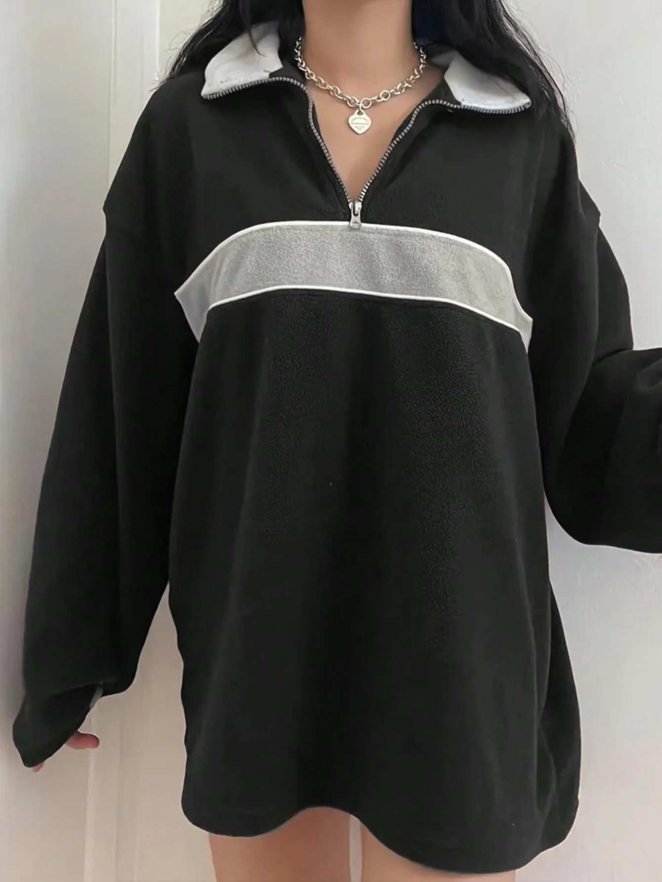 Men's letter bag drawstring pullover, back-to-school street clothes, spring and autumn outing clothes, autumn clothes, autumn fresh clothes, swea