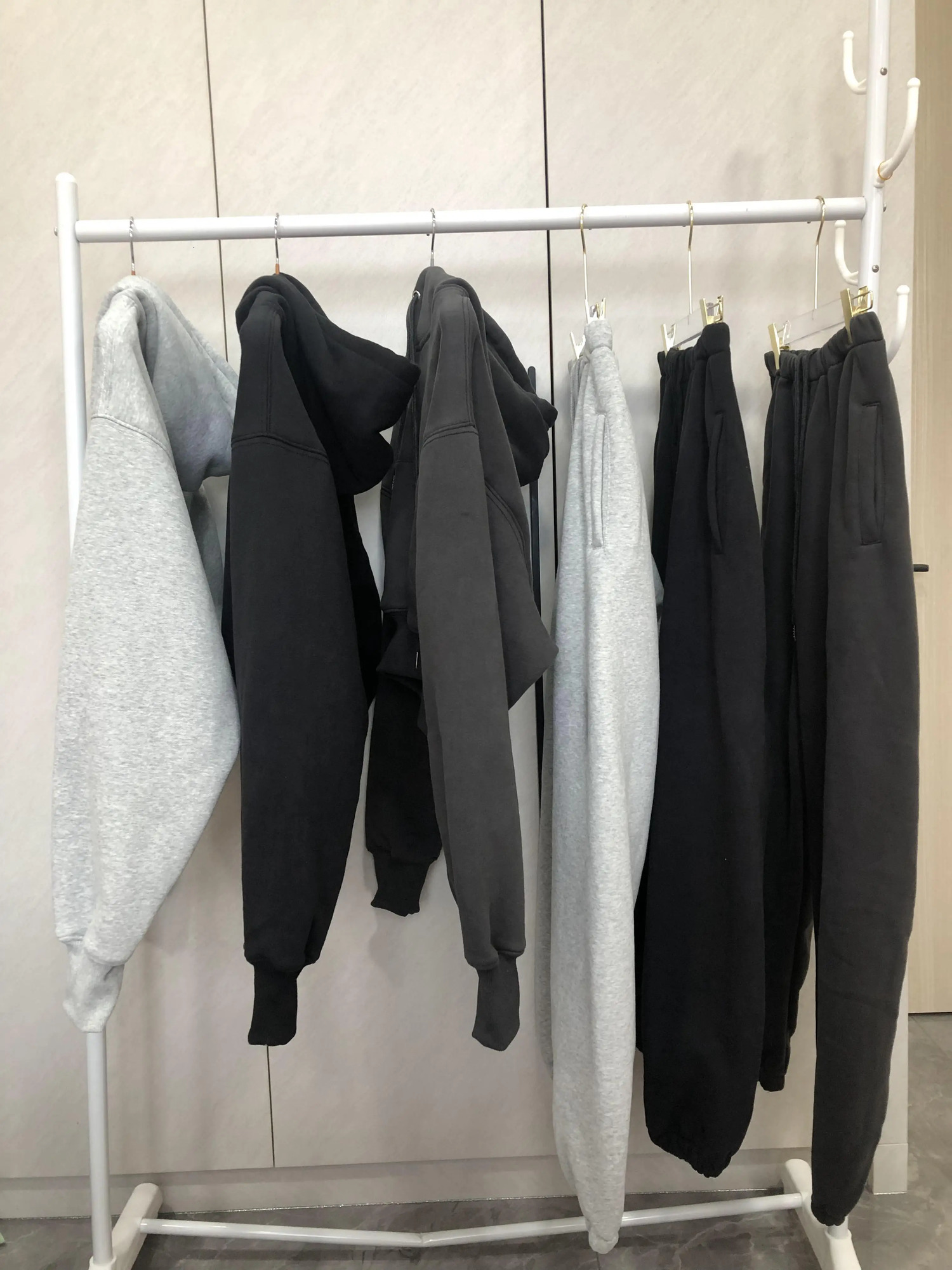 Wholesale Fleece Hoodie with Jogger Pant Sweat Suit Fall Winter 2 Piece Set Tracksuit Women Sports Outfit Two Solid Casual 250106