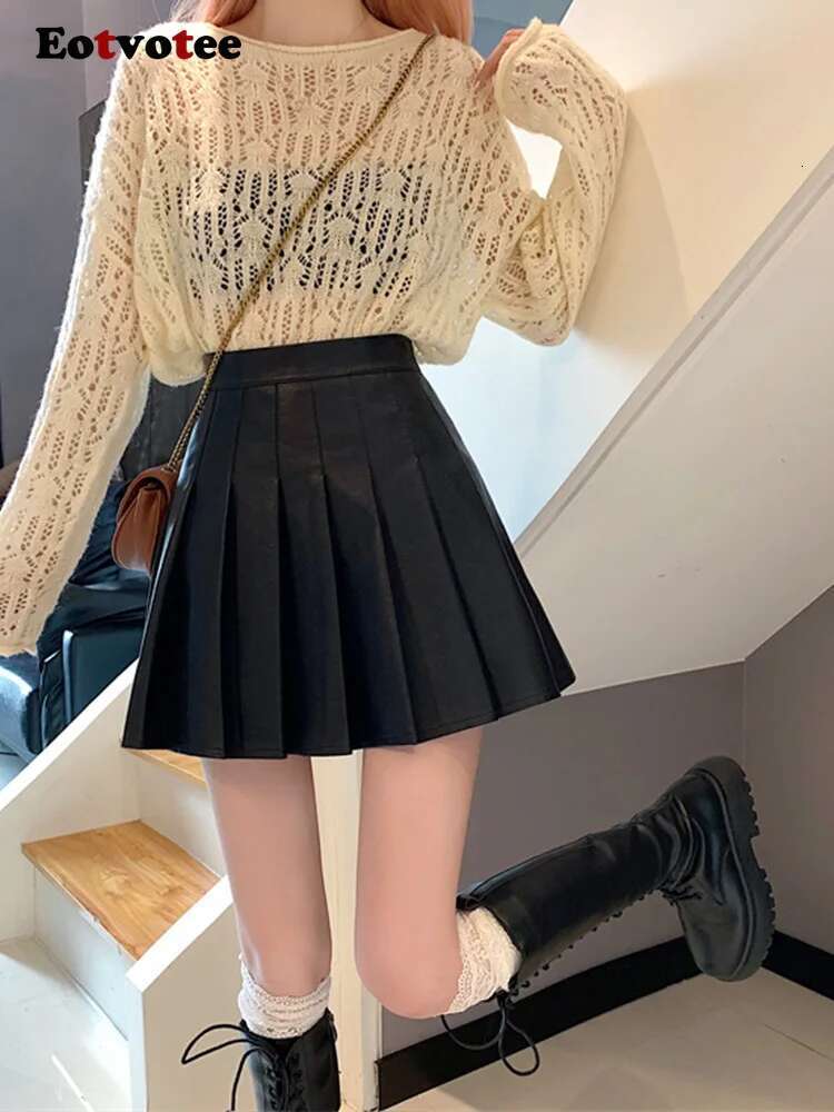 Streetwear Fashion Solid Women Casual High Waist Pleated A E 2024 New Autumn Winter Leather Short Skirt
