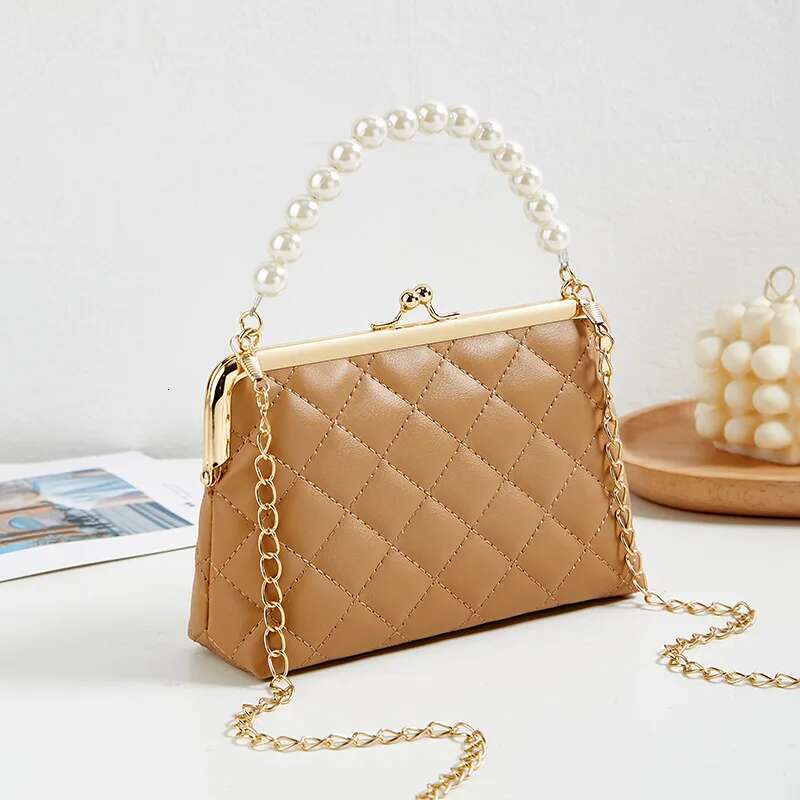 New Fashion Versatile Gge Embroidery Clip Chain Strap Crossbody Mobile Phone Pearl Handheld Women's Bag