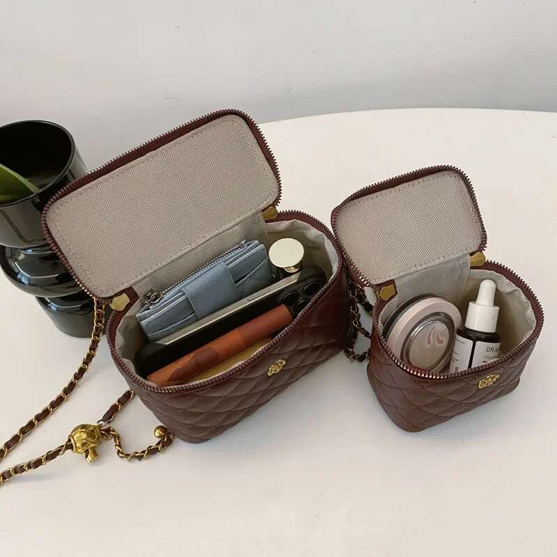 2024 New Women's Large Capacity Dia Grid Single Shoulder Diagonal Cross Hand-Held Small Square Bag, Famous Designer