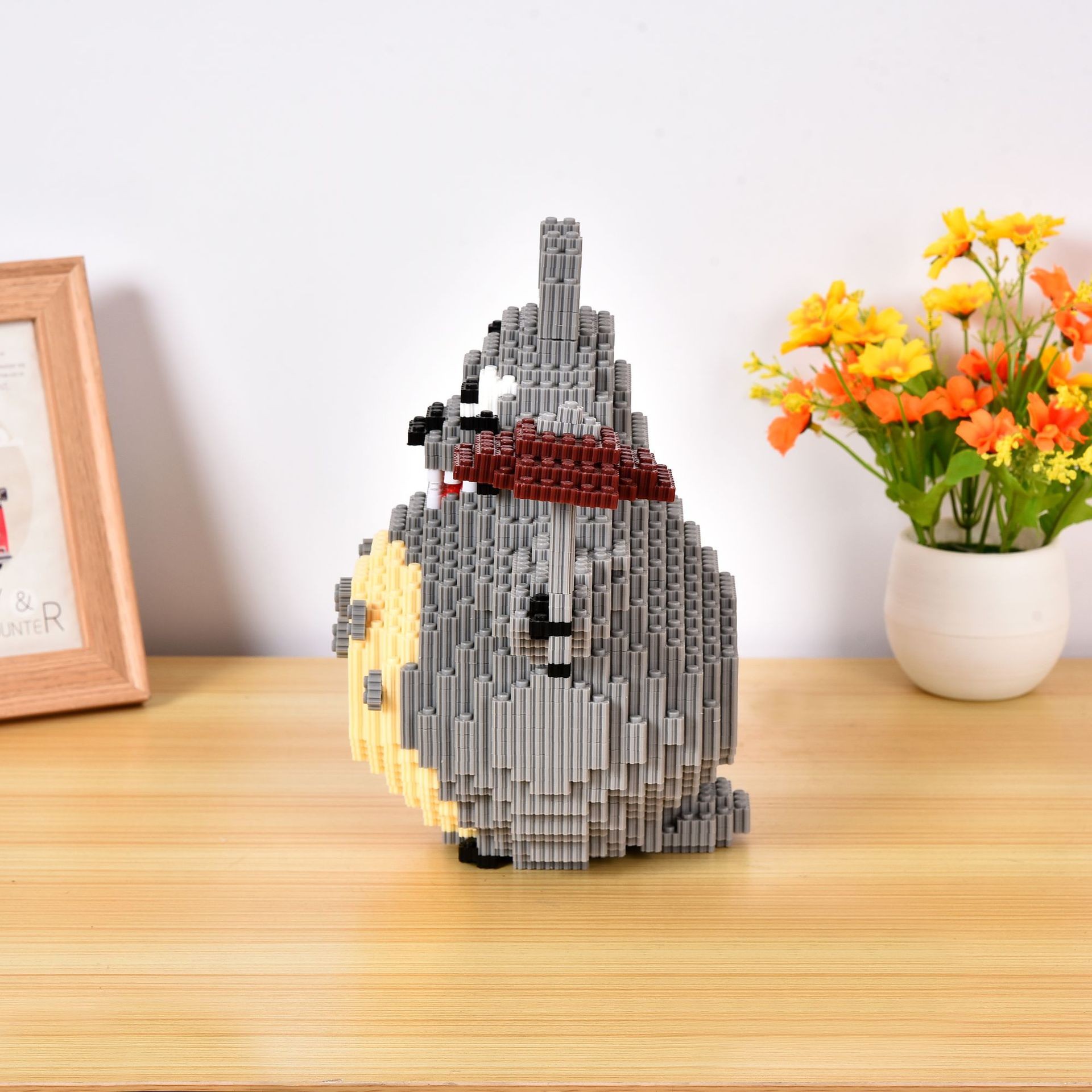 25cm high Hi Caipin Totoro Children and Adults Puzzle Pellet Building Blocks Assembly Toys