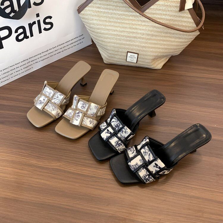 Free Shipping sandals designer heels Slippers womans shoes Square Toe sandal home outdoor Sandale