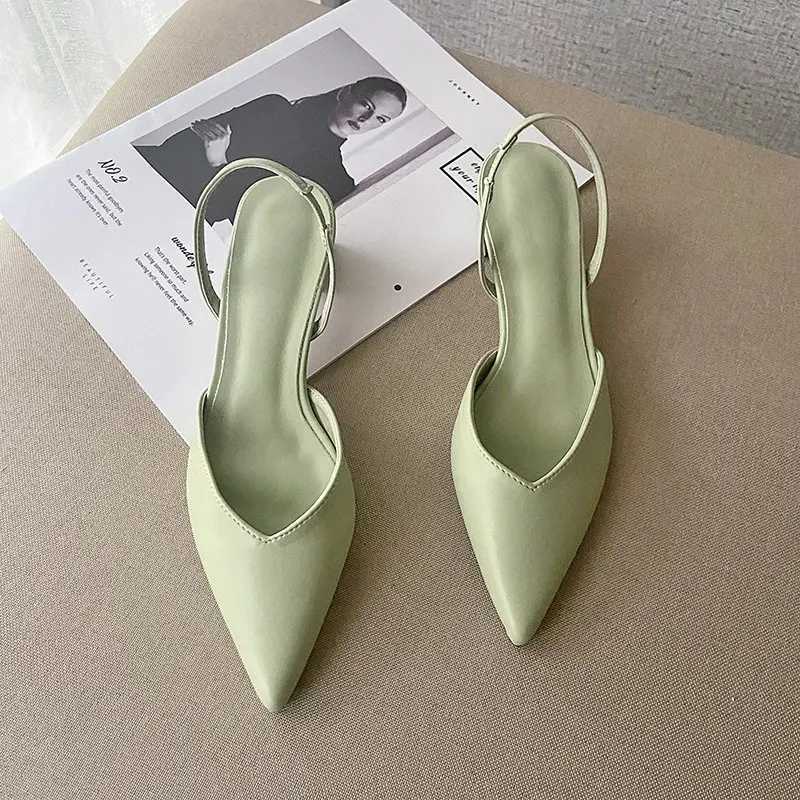 New Arrival New Matching Temperature Womens Single Shoes Solid Color Square Heel Corner Toe Shoes T250110