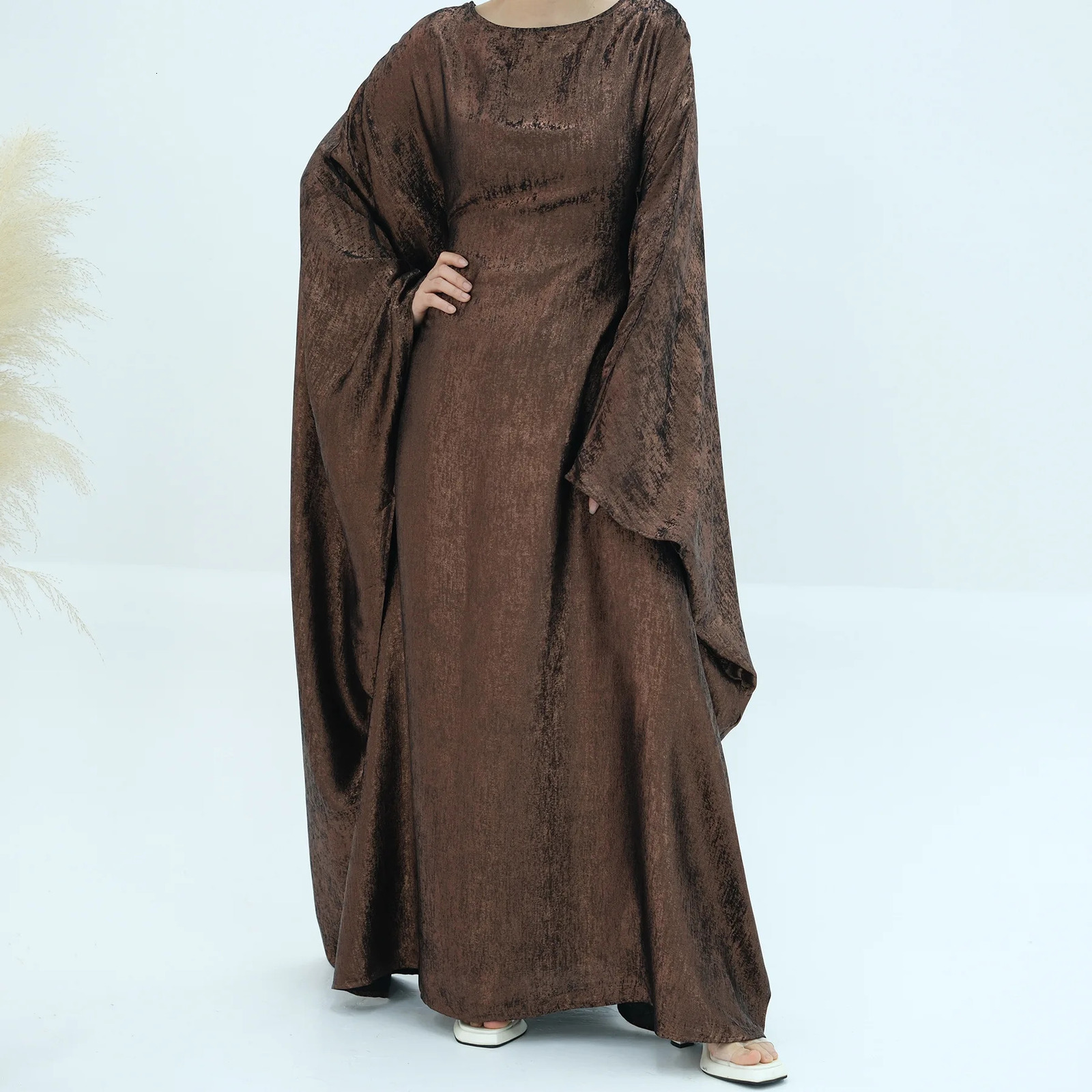 Shiny Batwing Satin Maxi Abaya Dubai y Abayas For Women Muslim Kaftan Dress Islam Caftan Marocain Femme Long Robes 250106