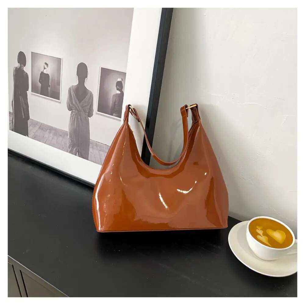 Glossy Shoulder Fashion PU Leather Solid Messenger Bag Purse Women