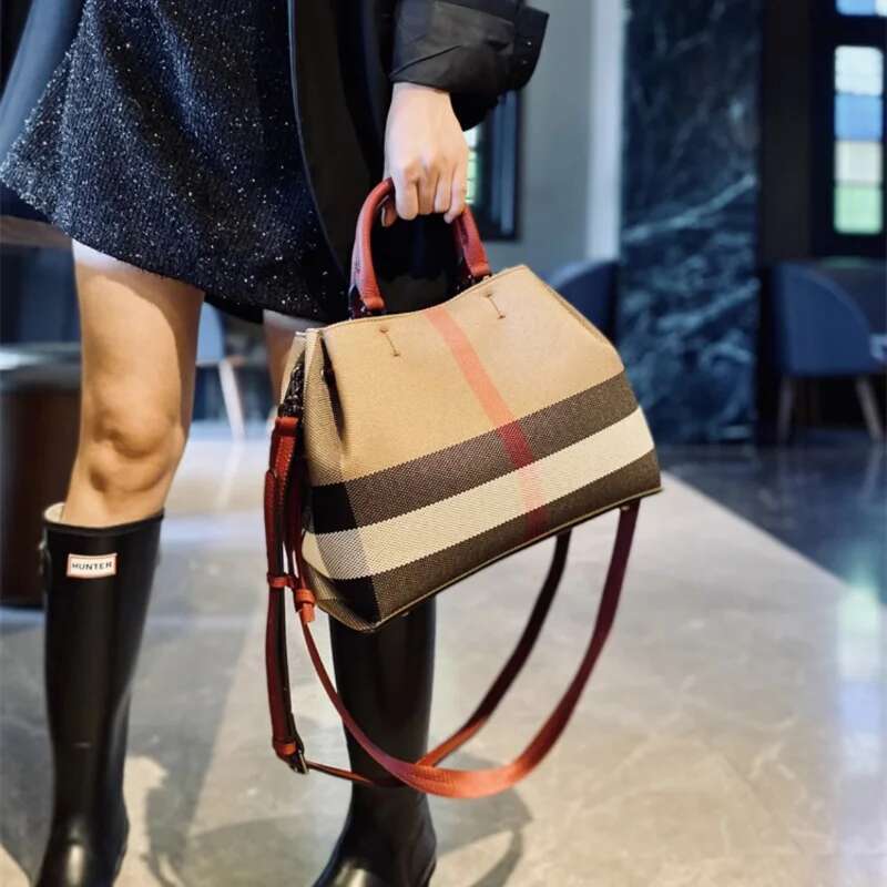 New Ladies Leather Handbag 2023 Fashion Designer Female Messenger Bag Brand Trends Handbag