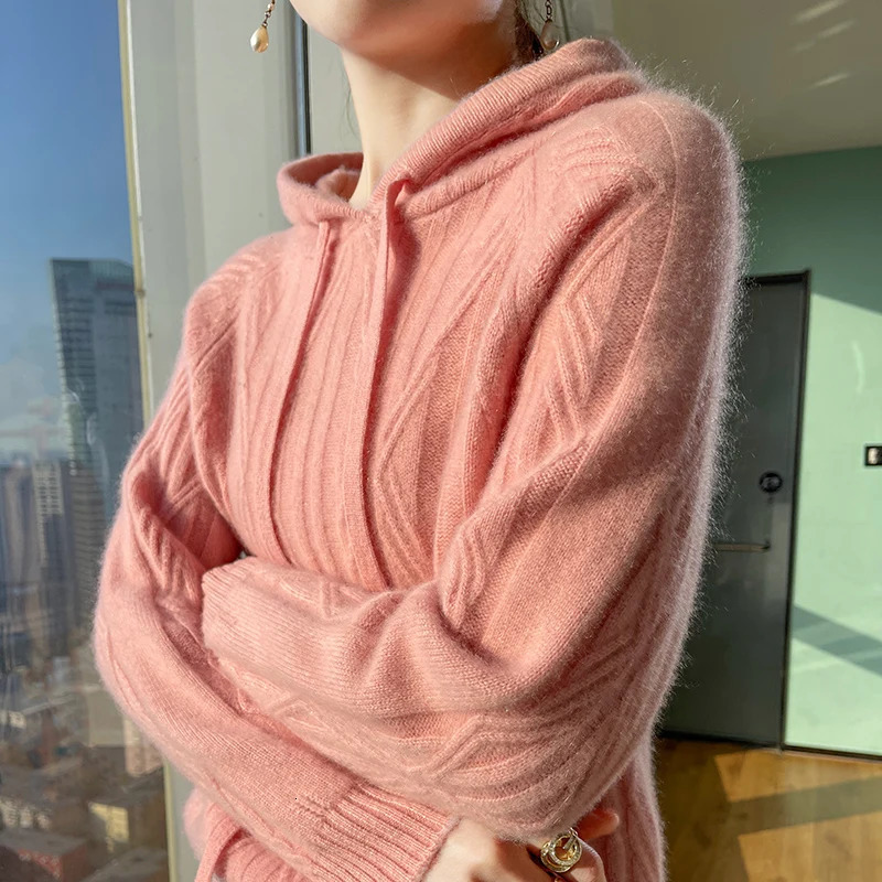 Classic womens 100% pure wool hooded sweater fashionable and soft knit pattern highquality long sleeved top 250108