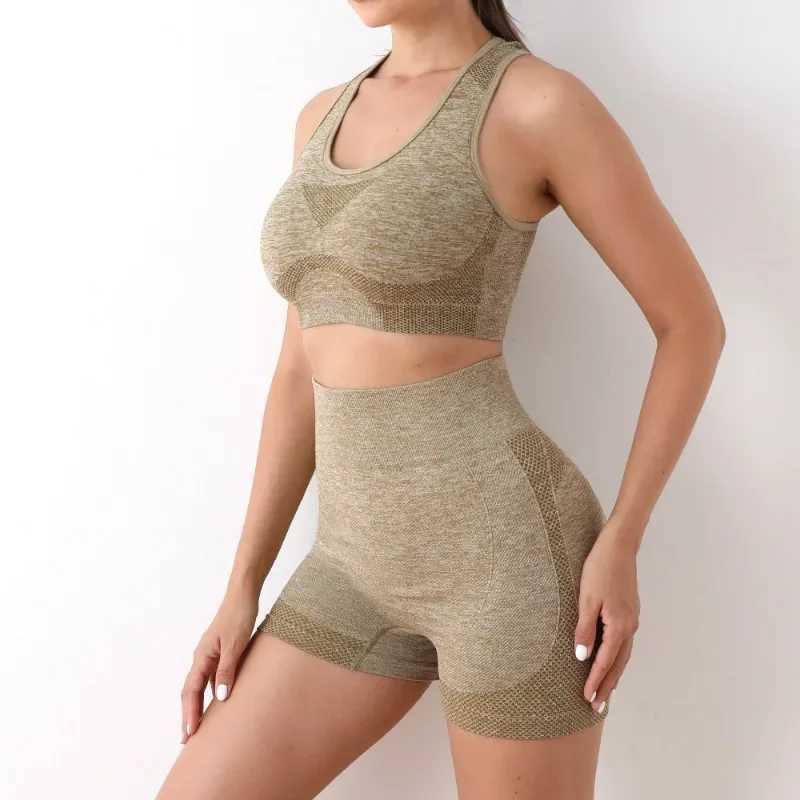 2024 Women Fashion Yoga Set Breathable Quick Drying High Elastic Vest Top Short SuitXJ250109