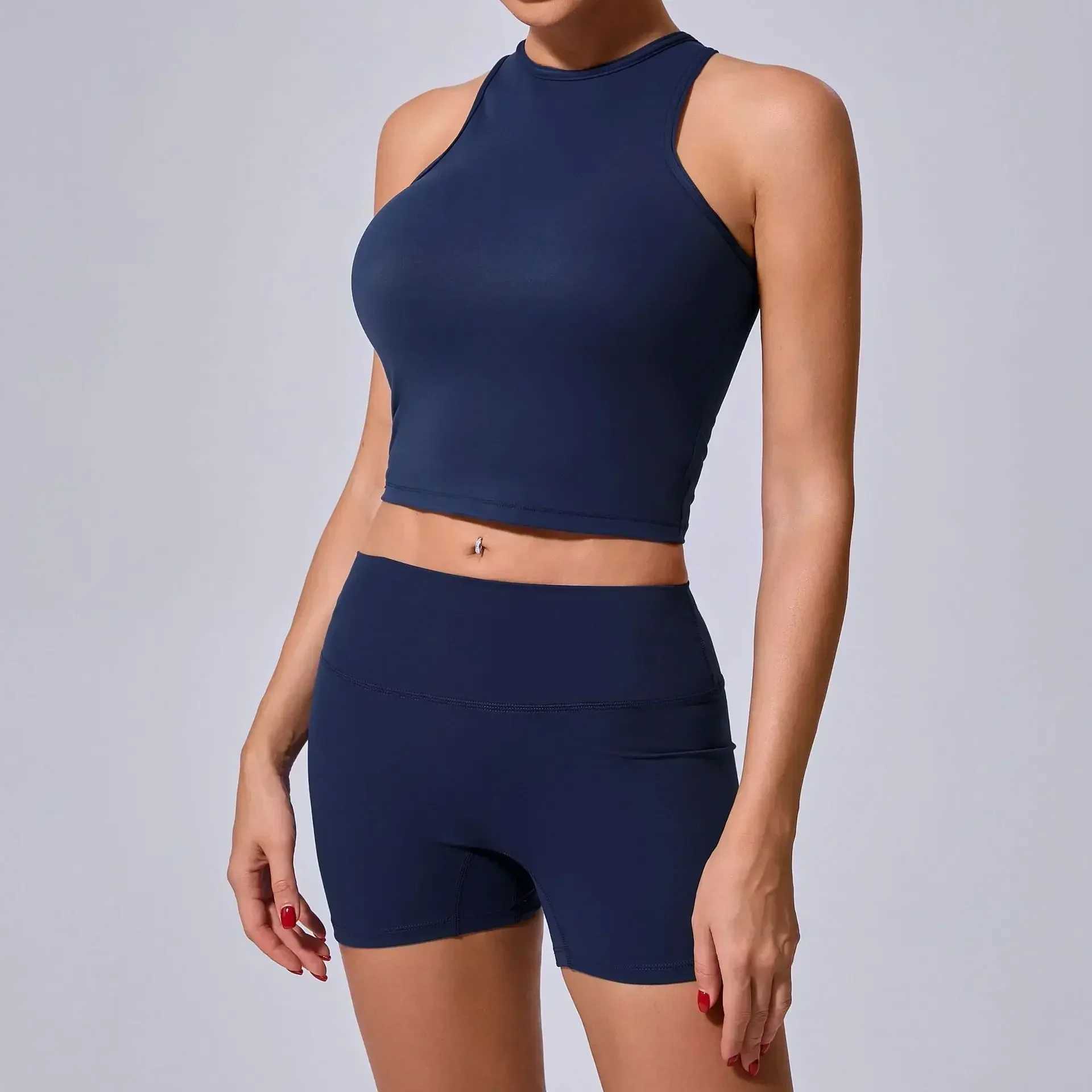 Seamless Yoga Sets Sports Fitness Hip-lifting Shorts Backless Quick Drying Vest Tight Fit Fitness Running Shorts Set for WomenXJ250109