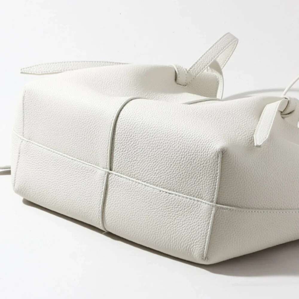 Motingsome Autumn And Winter New 2025 Women First-Layer Cowhide Handbag Large-Capacity Tote Bag Shoulder Calfskin Bucket