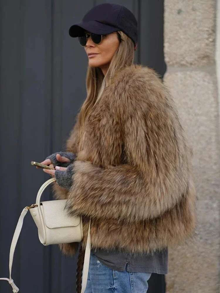 ZBZA Women's Faux Fur Cropped Coat V-Neck Long-Sleeved Thick Warm Solid Streetwear Soft Cardigan Fall Winter New Chic Outerwear