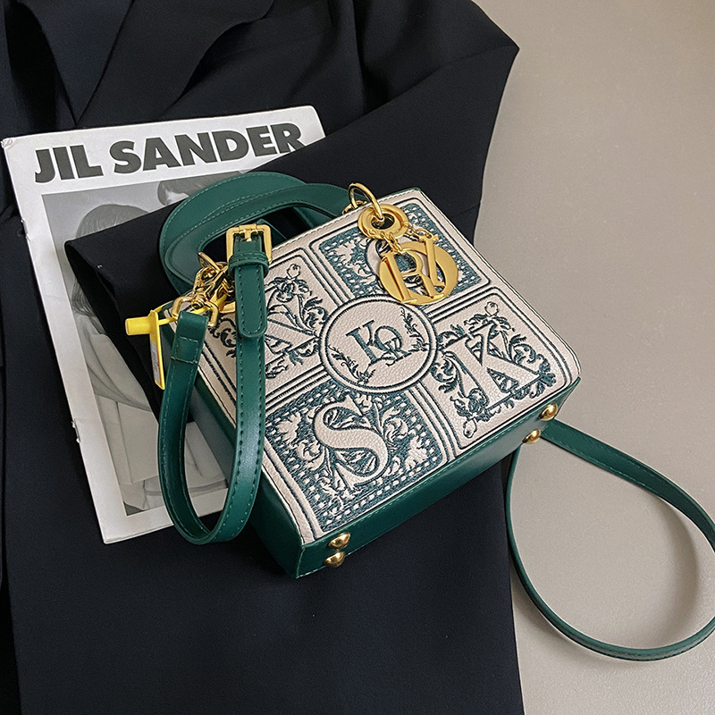Embroidered Designer Shoulder Bag - Western Style, hot Multifunctional, Light , Small Square, 2024