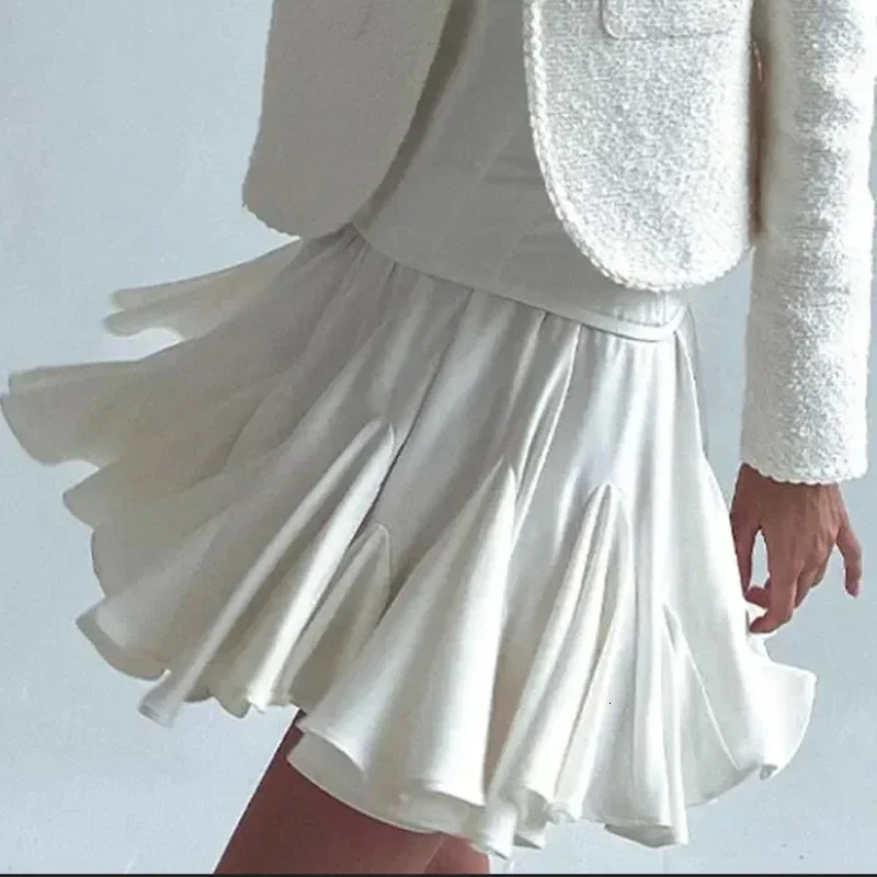 Elegant High Waist Mini Skirt White Ruffled for Women Fashion Casual Pleated Fluffy Aline Skirts Summer Lady Party Streetwear 250106