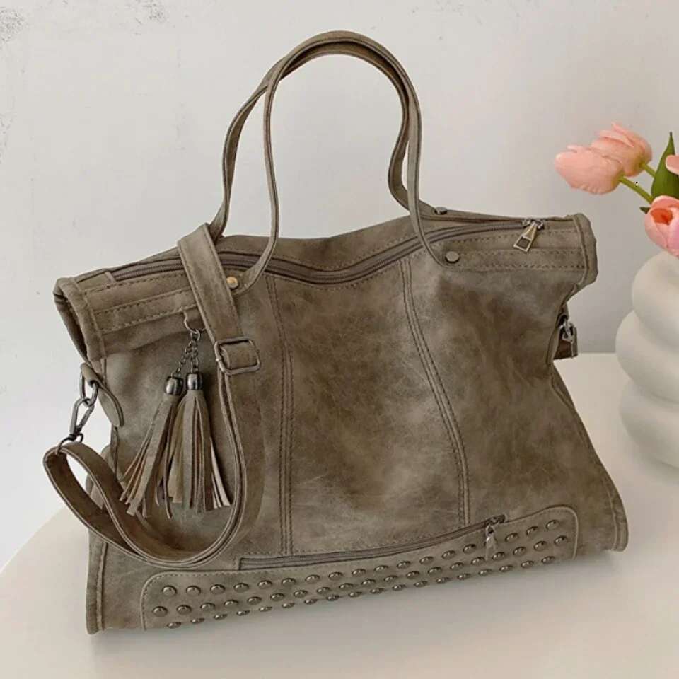 Designer Rivet Large Handbag Quality Leather Shoulder For Women Totes Purse Casual Big Bag Female Crossbody Bags Sac
