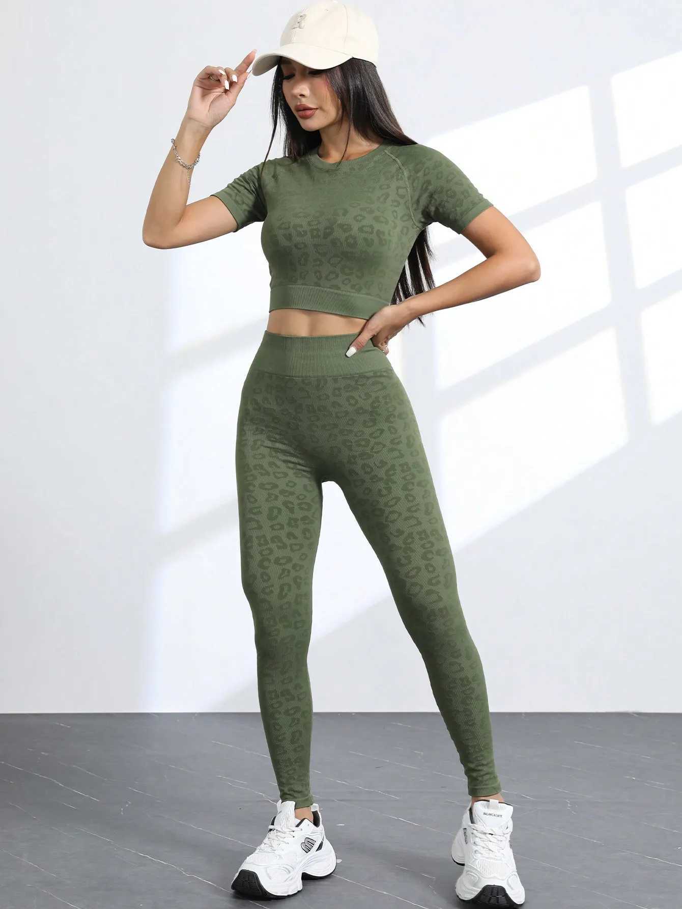 Workout Sets for Women Two Piece Outfits Seamless High Waist Leggings Yoga Crop Tops Athletic Sports Gym SetsXJ250109