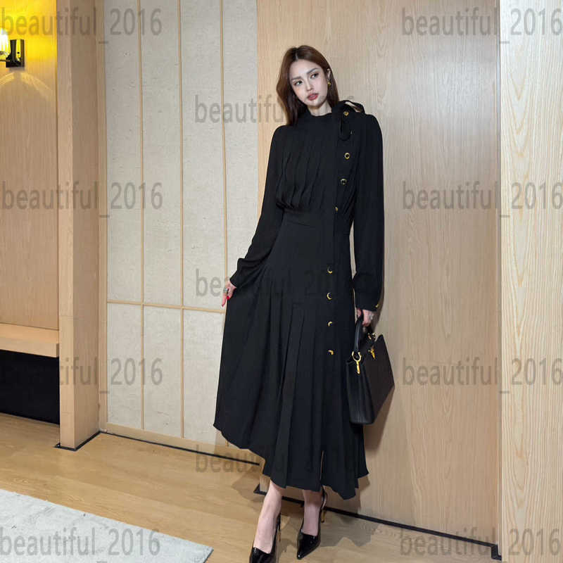 Basic & Casual Dresses designer Spring/Summer New Style Air Straw Stand up Collar Metal Waist Skirt Fold Dress GBJV