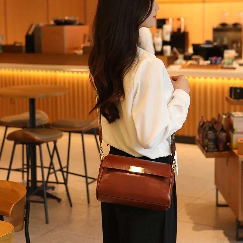 Crossbody Genuine Leather Patent Vintage Messenger Cowhide For School Large Capacity Women's Fashion Bag 2024 Polyester Soft Red