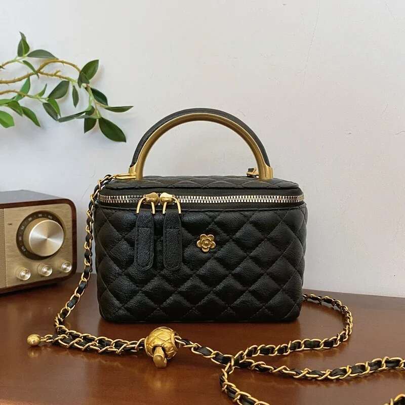2024 New Women's Large Capacity Dia Grid Single Shoulder Diagonal Cross Hand-Held Small Square Bag, Famous Designer