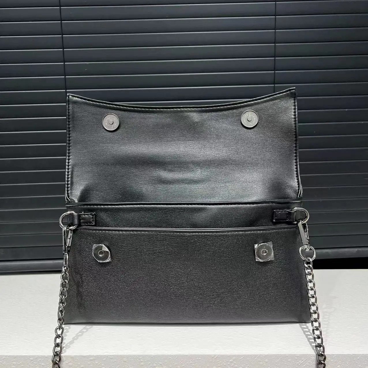 Ladies Fashion and Elegant Handbag Tassel Envelope Bag with Diamond Inlaid One Shoulder Crossbody Handbag 250106