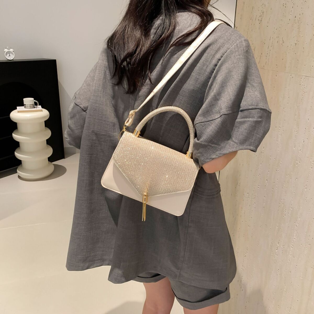 New Designer Bag, Small Square Women's Trendy Simple High-quality High-end Multifunctional Bag Handbag Shoulder Bag Crossbody Bag Wallet Armpit B
