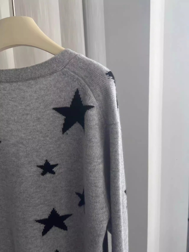 100% Cashmere Women Long Sleeve V-Neck Autumn Winter Stars Jacquard Knitted Cardigan Female