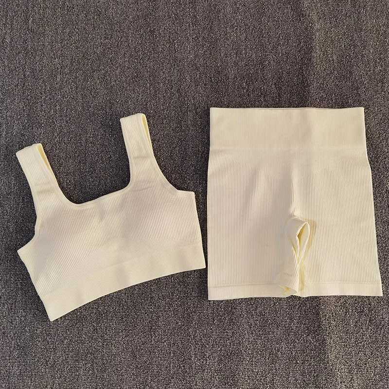 2 PCS Women Sporstwear Seamless Yoga Set Sport Bra with High Waist Shorts Gym Clothing Fitness Sleeveless TracksuitXJ250109