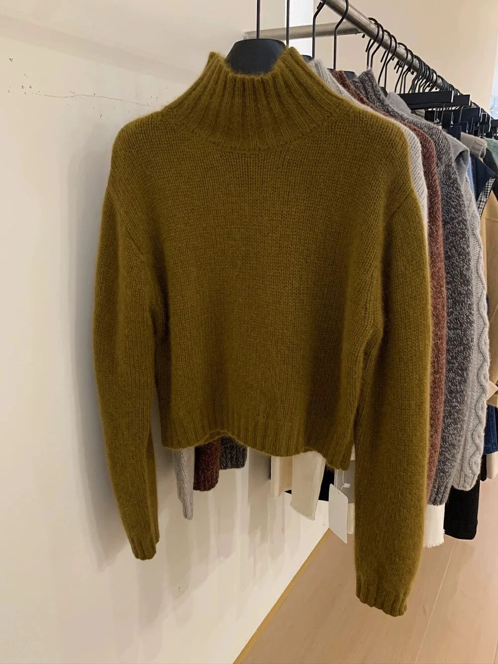 European Station turtleneck short 100% cashmere knitwear womens autumnwinter loose thickened sweater base 250108