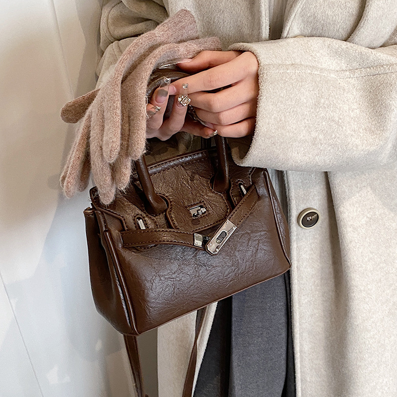 Ladies' Shoulder Bag New Fashion High-end Niche Design Retro Handheld Bag Triple Black Brown Coffee Free shipping