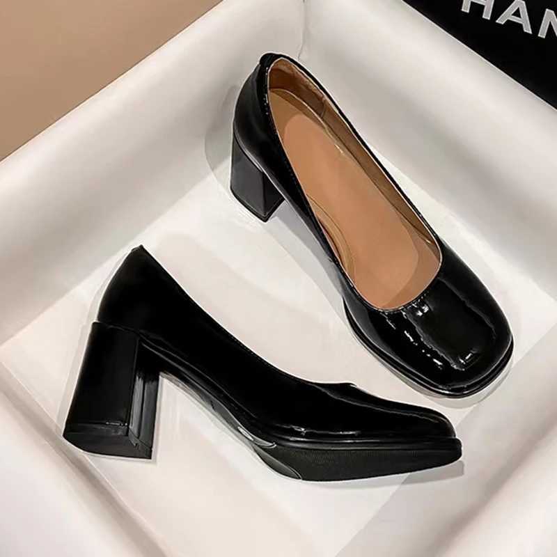 New Arrival Lucys patent leather womens pump shoes Elephant Office black high heels womens shallow mouth square toe pump T250110