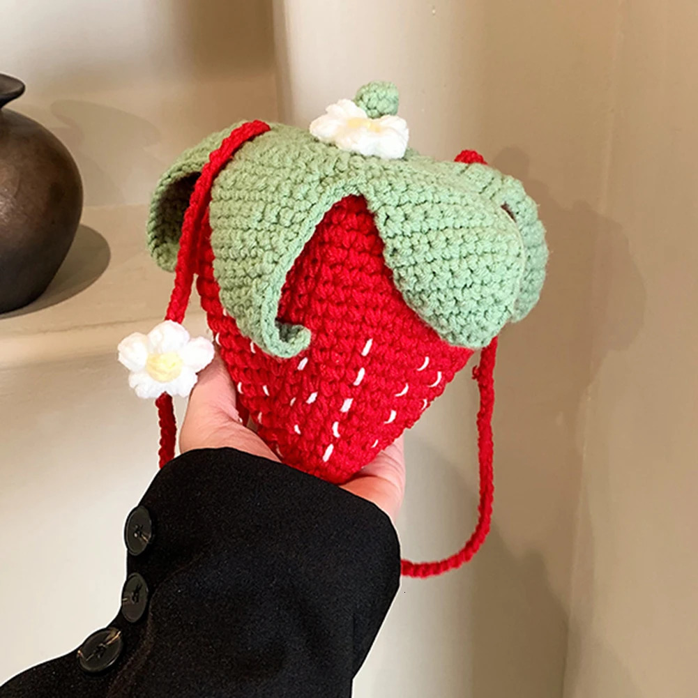 Cute Strawberry Shoulder Bag Fashion Cotton Rope Crochet Tote Knit Sling Purse for Women 250107