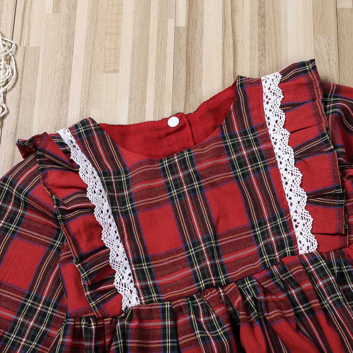 2020 Christmas Childrens Baby Girls Princess Dress Red Checkered Ruffle Lace Tutu Dress Childrens Girls Puff Sleeve Christmas Dress 1-6Y W250111